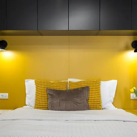 Апартаменти Superb - Location - Amazing Views