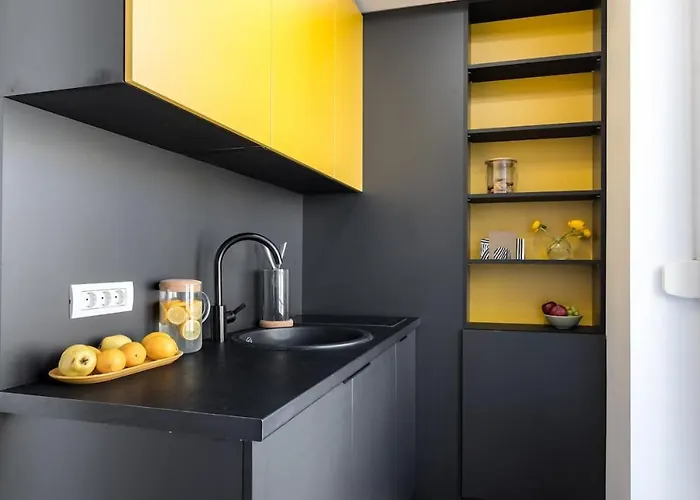 Superb - Location - Amazing Views *